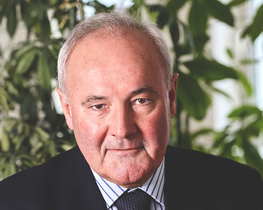 Mag. Walter Ramsebner, ein Unternehmensberater mit Handschlagqualität Sie sehen ein Portrait von Mag. Walter Ramsebner